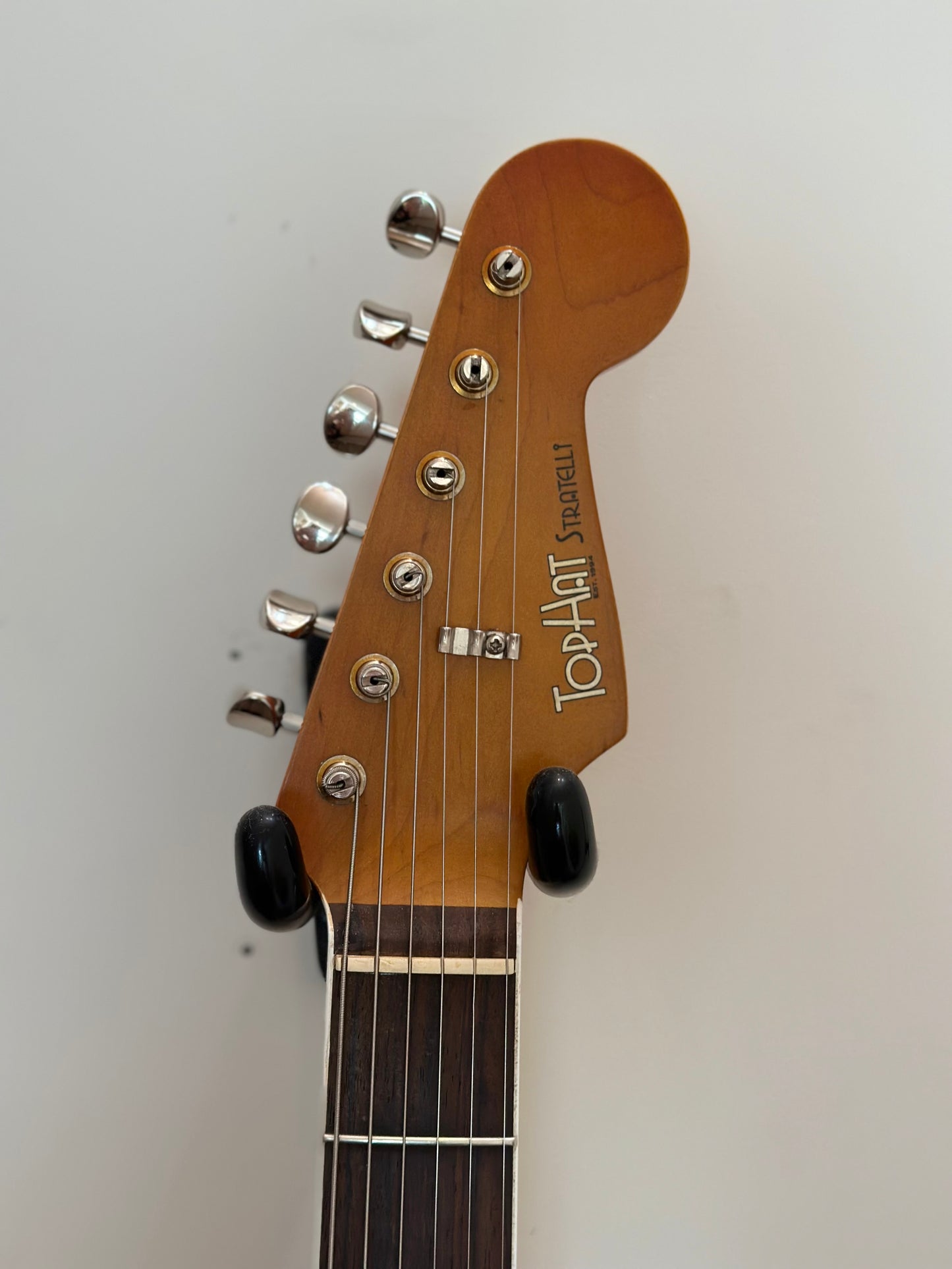 Stratelli Thinline in WhiskeyBurst Mahogany