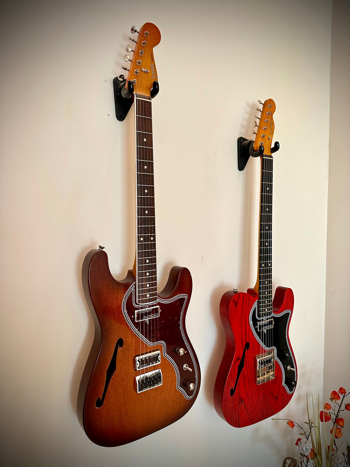 Stratelli Thinline in WhiskeyBurst Mahogany